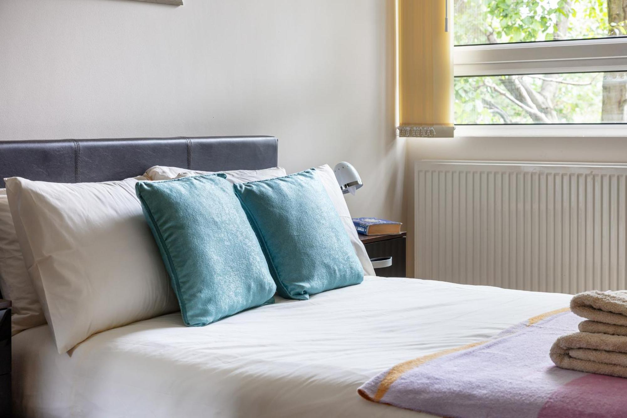 2bdr Steps To Battersea Park London