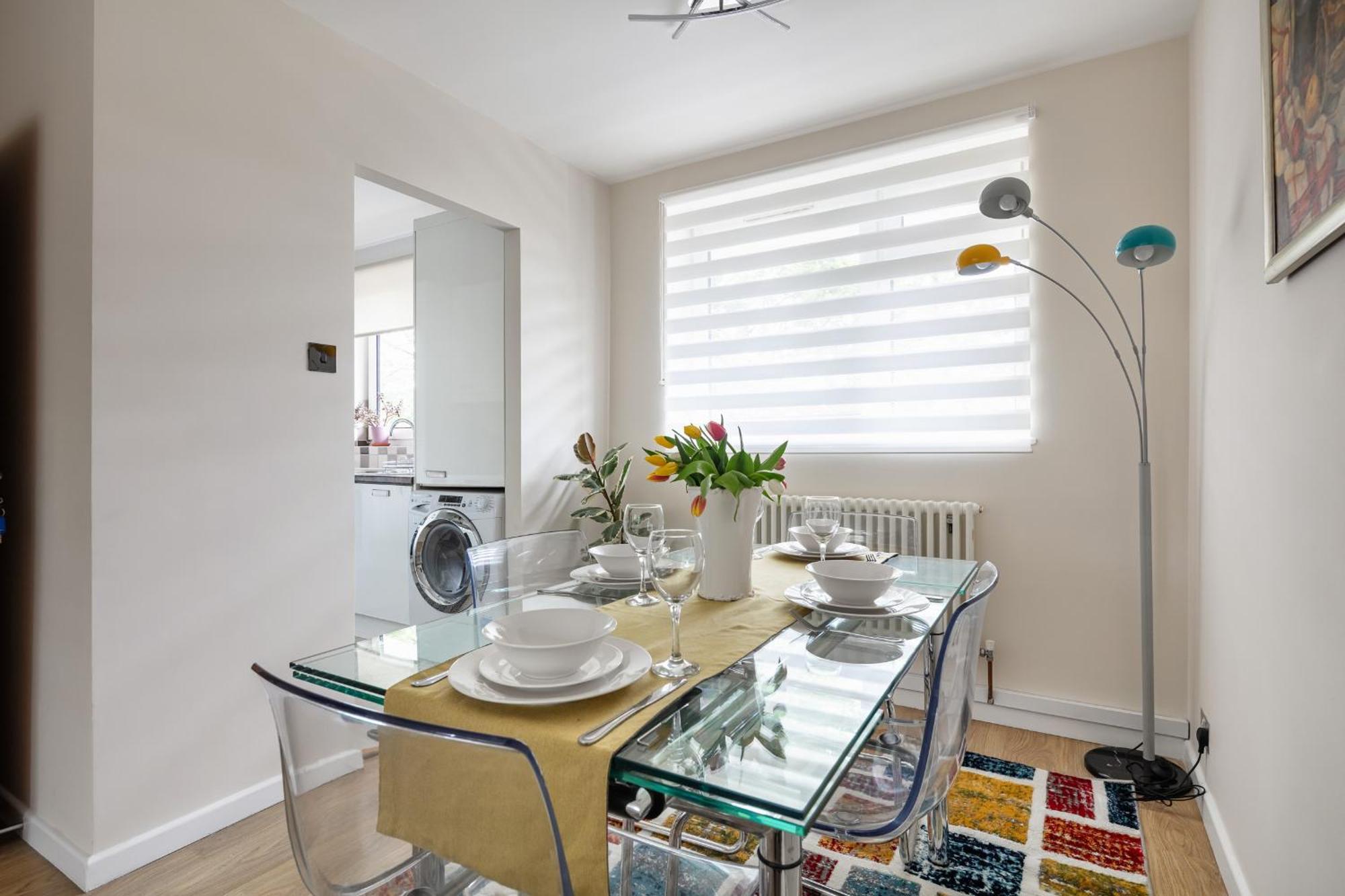 2bdr Steps To Battersea Park Apartment